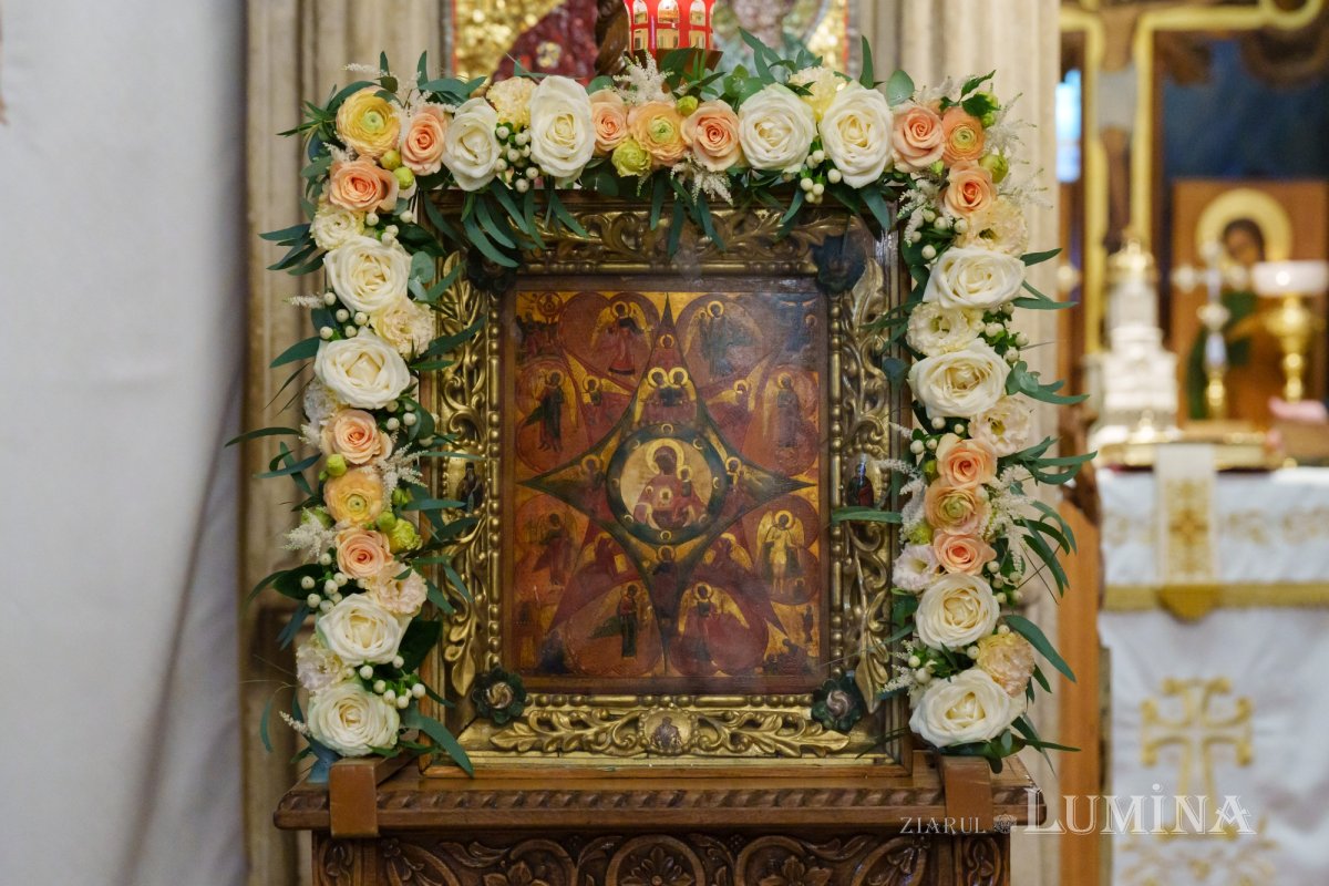 Adevărata mântuitoare a feminității 367626