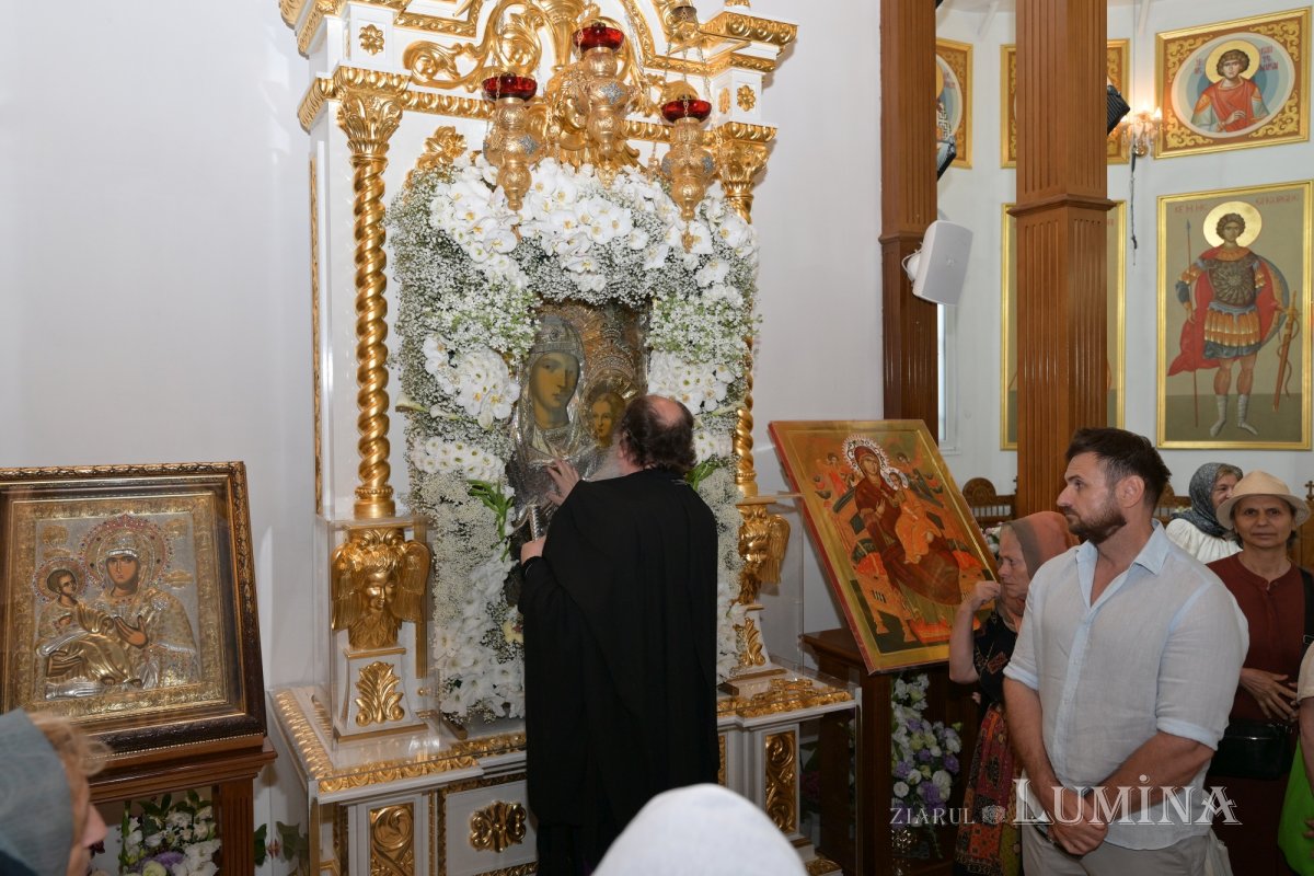 Hramul de vară al Paraclisului Catedralei Naționale din București 368177