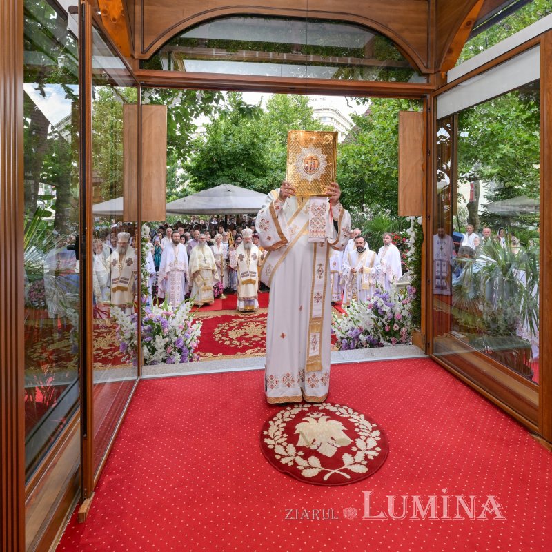 Hramul de vară al Paraclisului Catedralei Naționale din București 368186