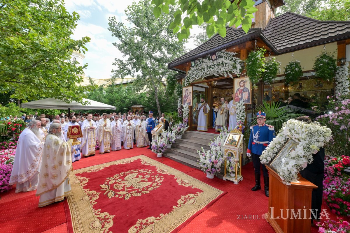 Hramul de vară al Paraclisului Catedralei Naționale din București 368194