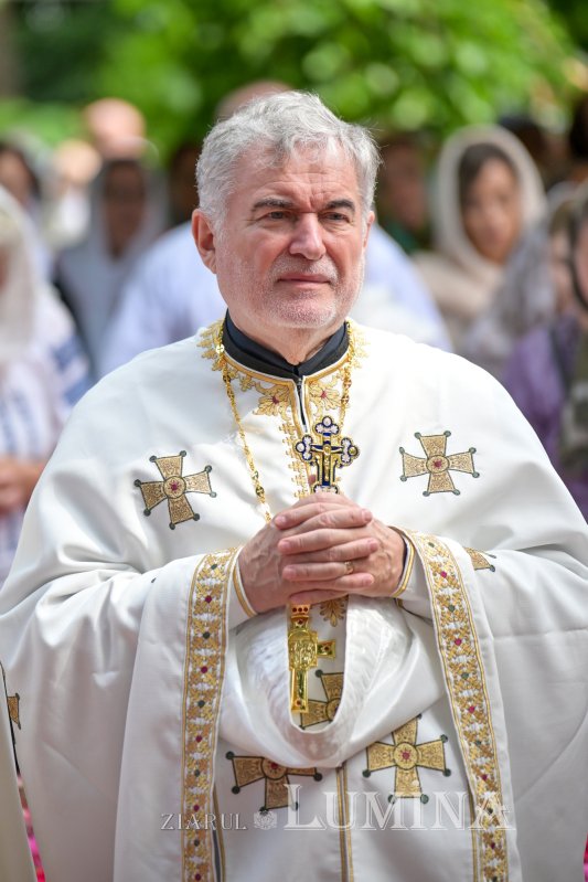 Hramul de vară al Paraclisului Catedralei Naționale din București 368200