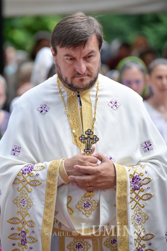 Hramul de vară al Paraclisului Catedralei Naționale din București 368201