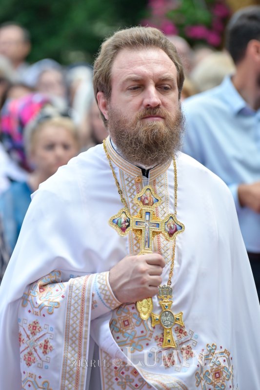 Hramul de vară al Paraclisului Catedralei Naționale din București 368203