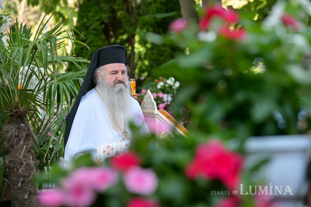 Hramul de vară al Paraclisului Catedralei Naționale din București 368206