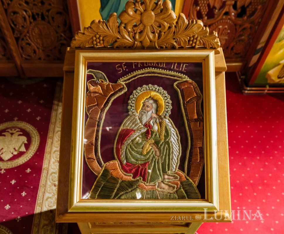 Ajutorul Sfântului Ilie Tesviteanul la Mănăstirea de la Paltinul-Piscul Negru 368721