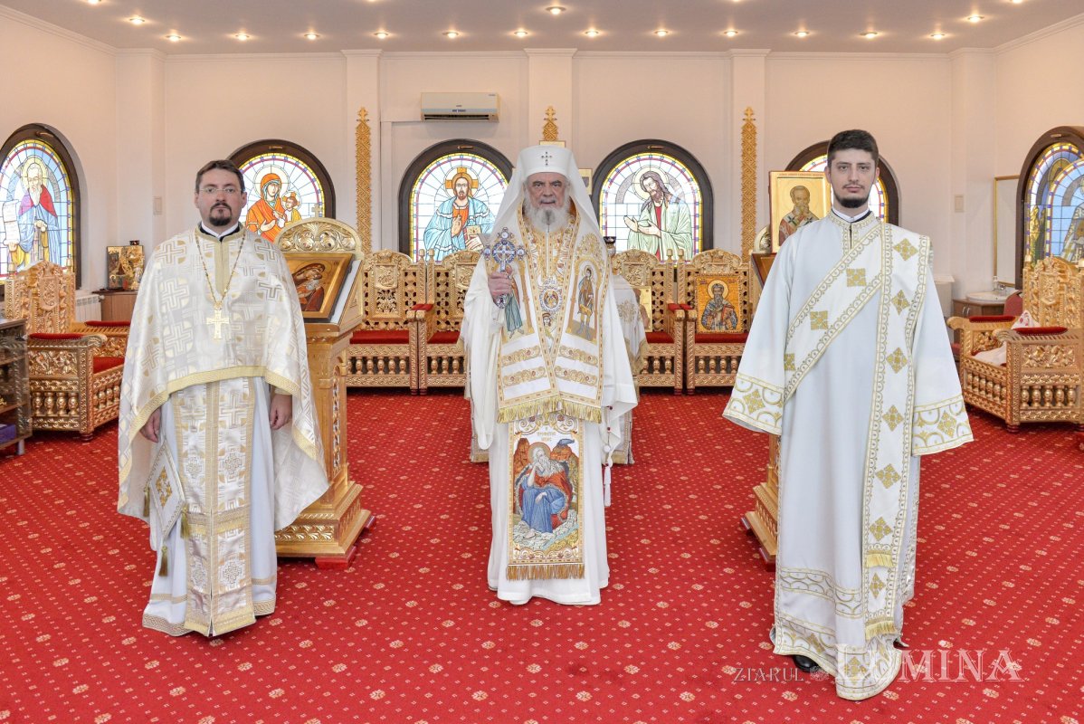 Zi de hram la Paraclisul „Sfântul Grigorie Luminătorul” din Reşedinţa Patriarhală 368923