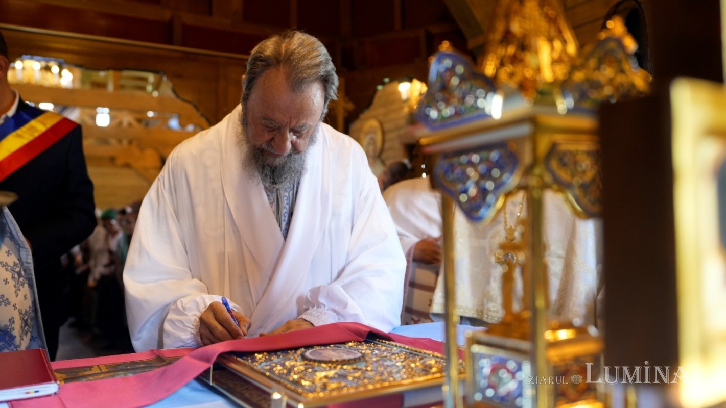 Biserica Parohiei Sânpetru 3, judeţul Braşov, a fost târnosită 368964