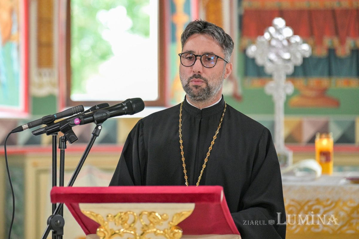 Contribuția Familiei, a Școlii și a Bisericii la educația creștină a copiilor și a tinerilor - o prioritate constantă a Părintelui Patriarh Daniel 369157