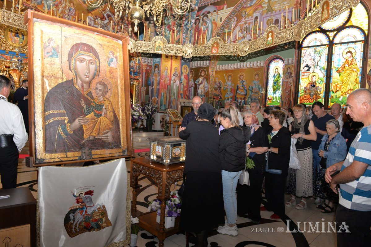 Rugăciune către Sfânta Maria Magdalena la Mănăstirea Pantocrator 369093