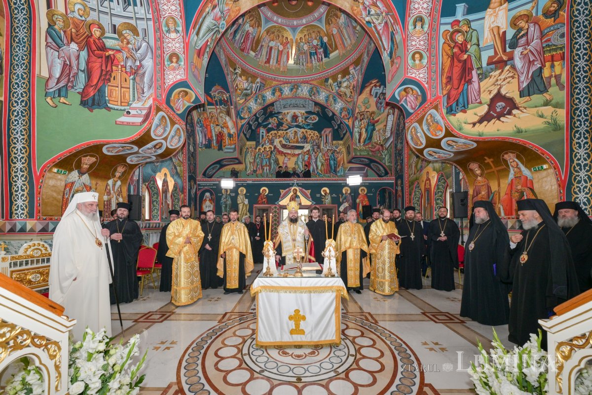 Rugăciune și recunoștință pentru Patriarhul României la 75 de ani 369134