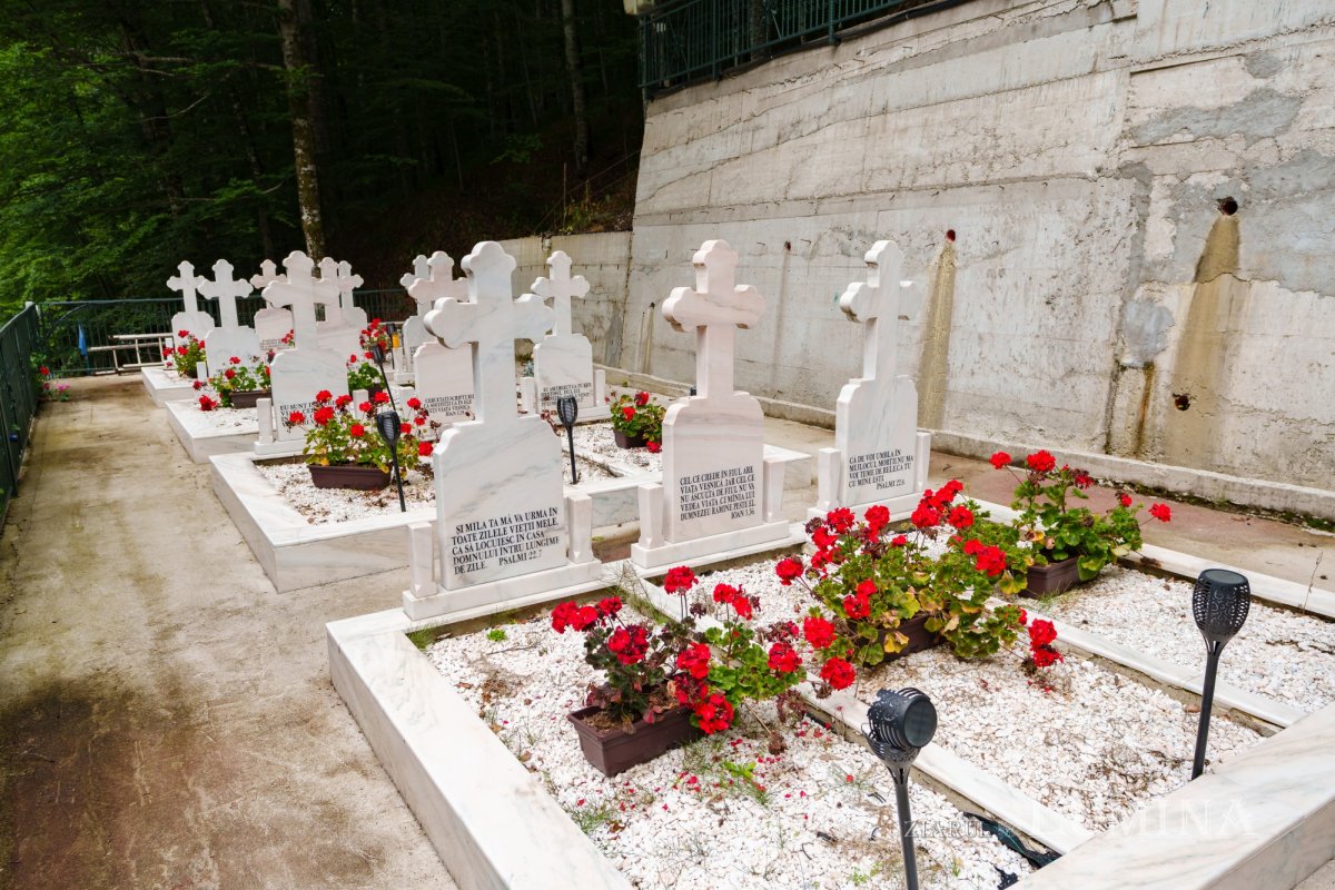 „Călători prin nori” ai Sfântului Pantelimon 369280