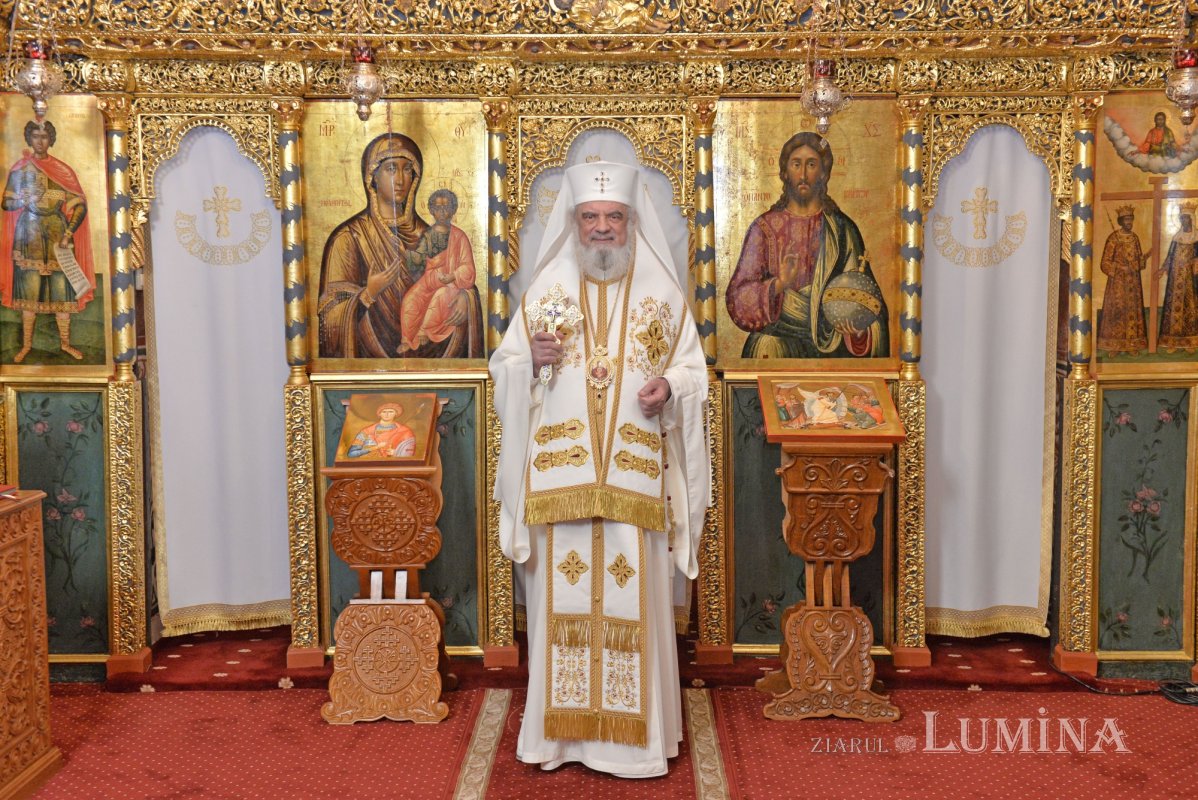 „Opera socială a Bisericii izvorăște din Sfânta Evanghelie și din Sfânta Liturghie” 369350