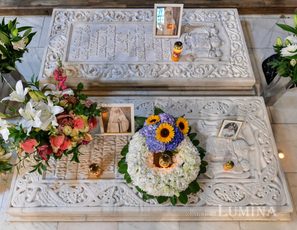  Doi patriarhi ai României pomeniți în rugăciune pe Colina Bucuriei 369680