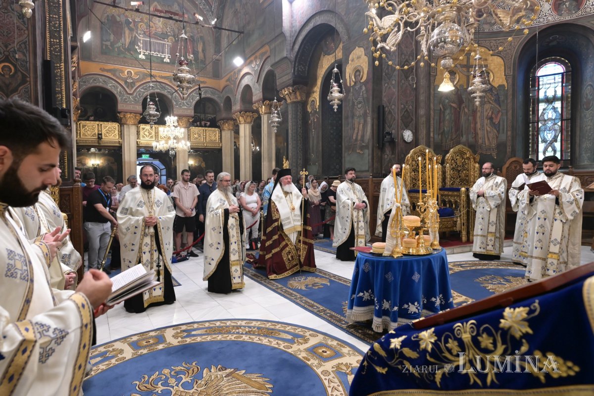 Prohodul Maicii Domnului pe Colina Patriarhiei 370829
