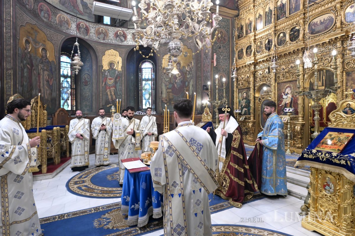 Prohodul Maicii Domnului pe Colina Patriarhiei 370833