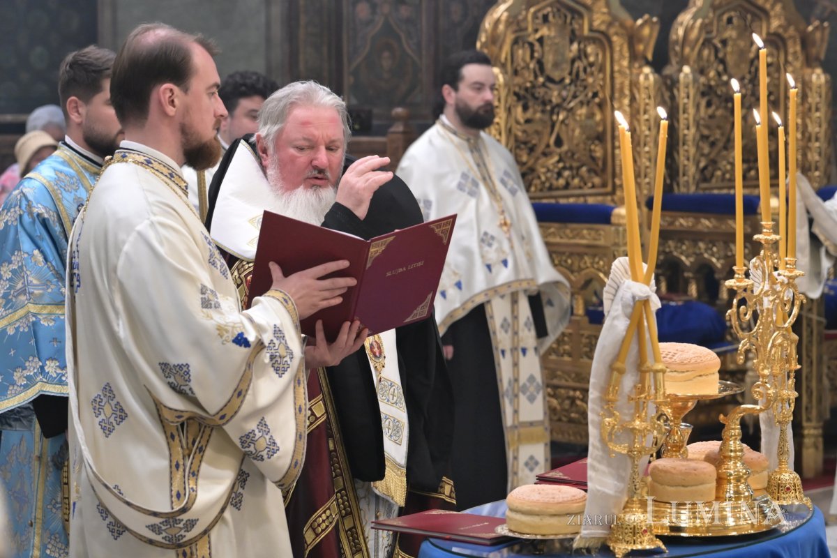 Prohodul Maicii Domnului pe Colina Patriarhiei 370835