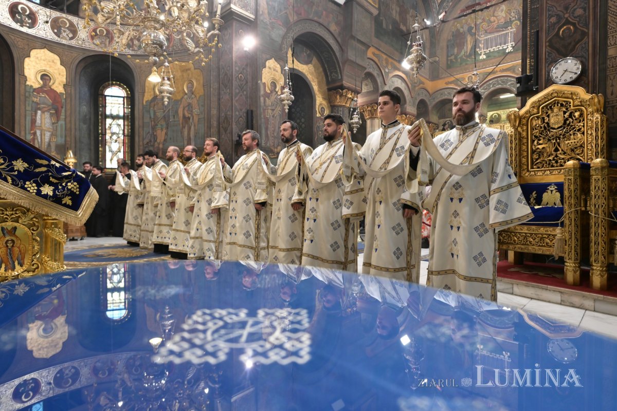 Prohodul Maicii Domnului pe Colina Patriarhiei 370836