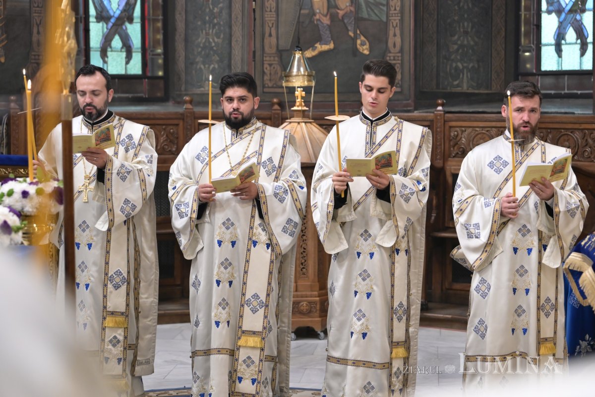 Prohodul Maicii Domnului pe Colina Patriarhiei 370851