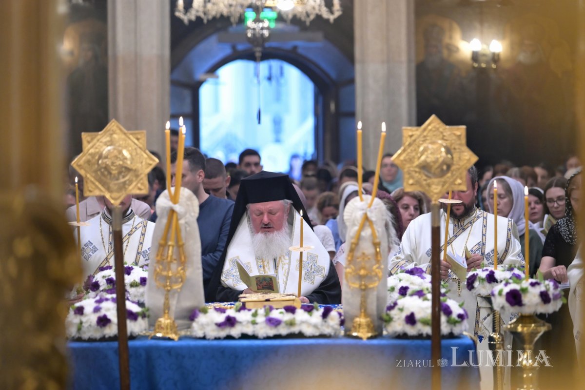 Prohodul Maicii Domnului pe Colina Patriarhiei 370852