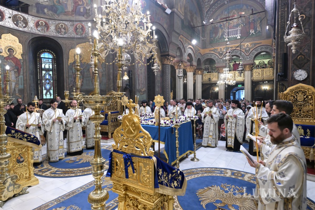 Prohodul Maicii Domnului pe Colina Patriarhiei 370853