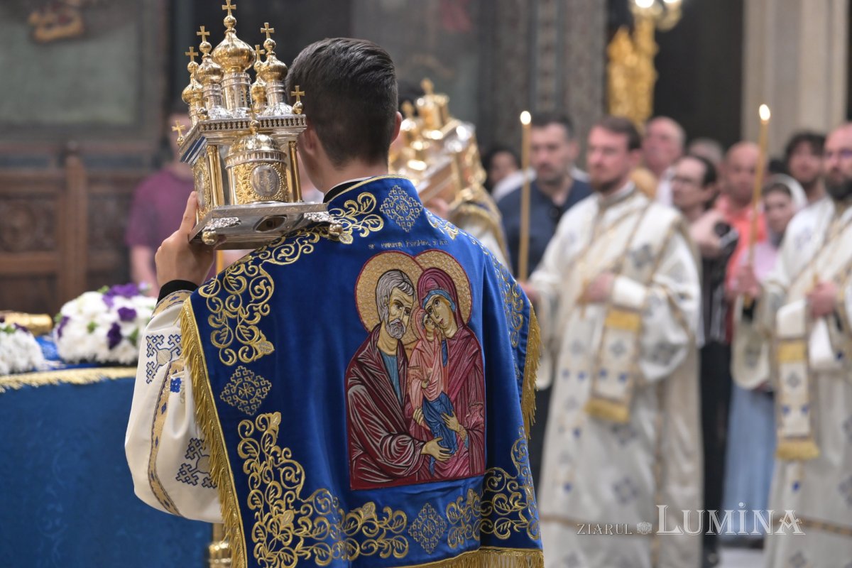 Prohodul Maicii Domnului pe Colina Patriarhiei 370856