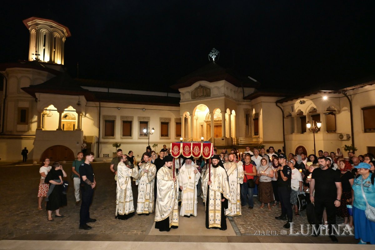 Prohodul Maicii Domnului pe Colina Patriarhiei 370870