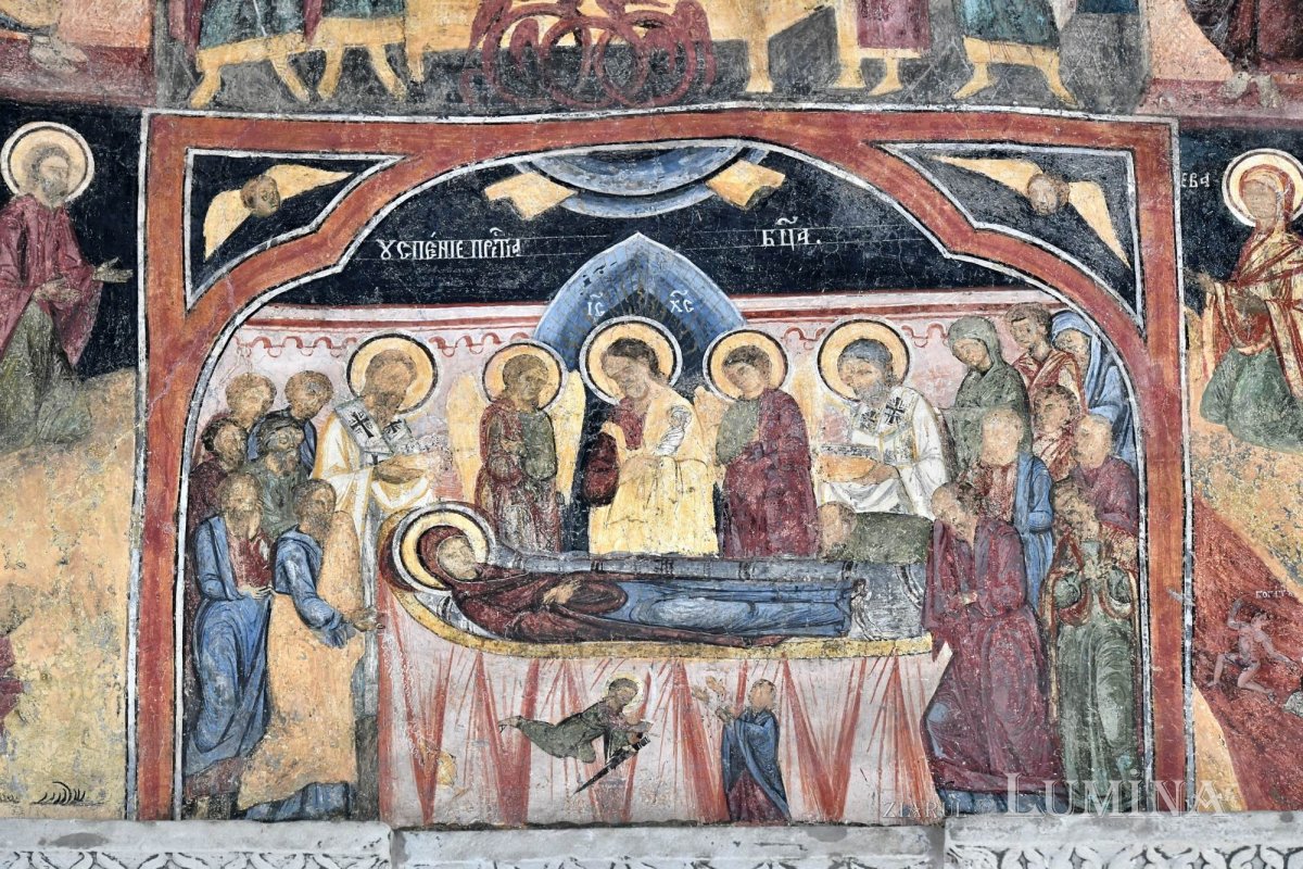 Sclipirile Luminii: Biserica „Adormirea Maicii Domnului“ - Sinaia 370791