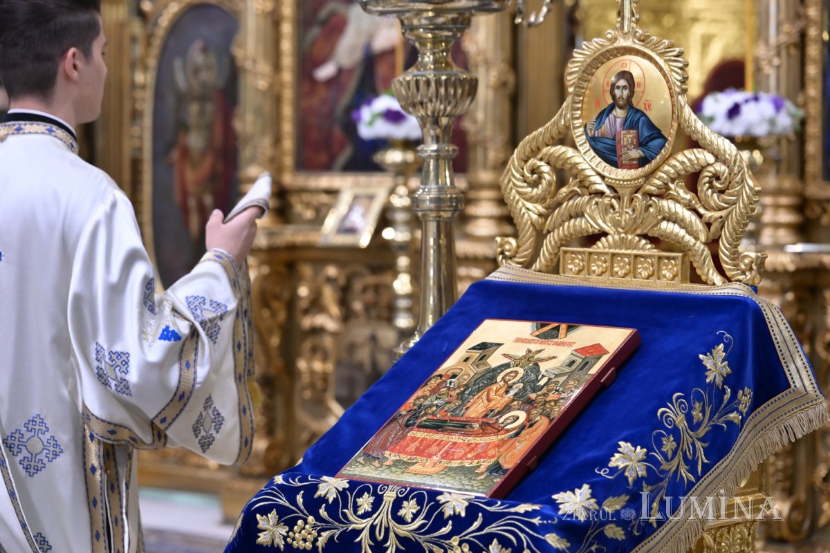 Praznicul Adormirii Maicii Domnului la Catedrala Patriarhală 370909