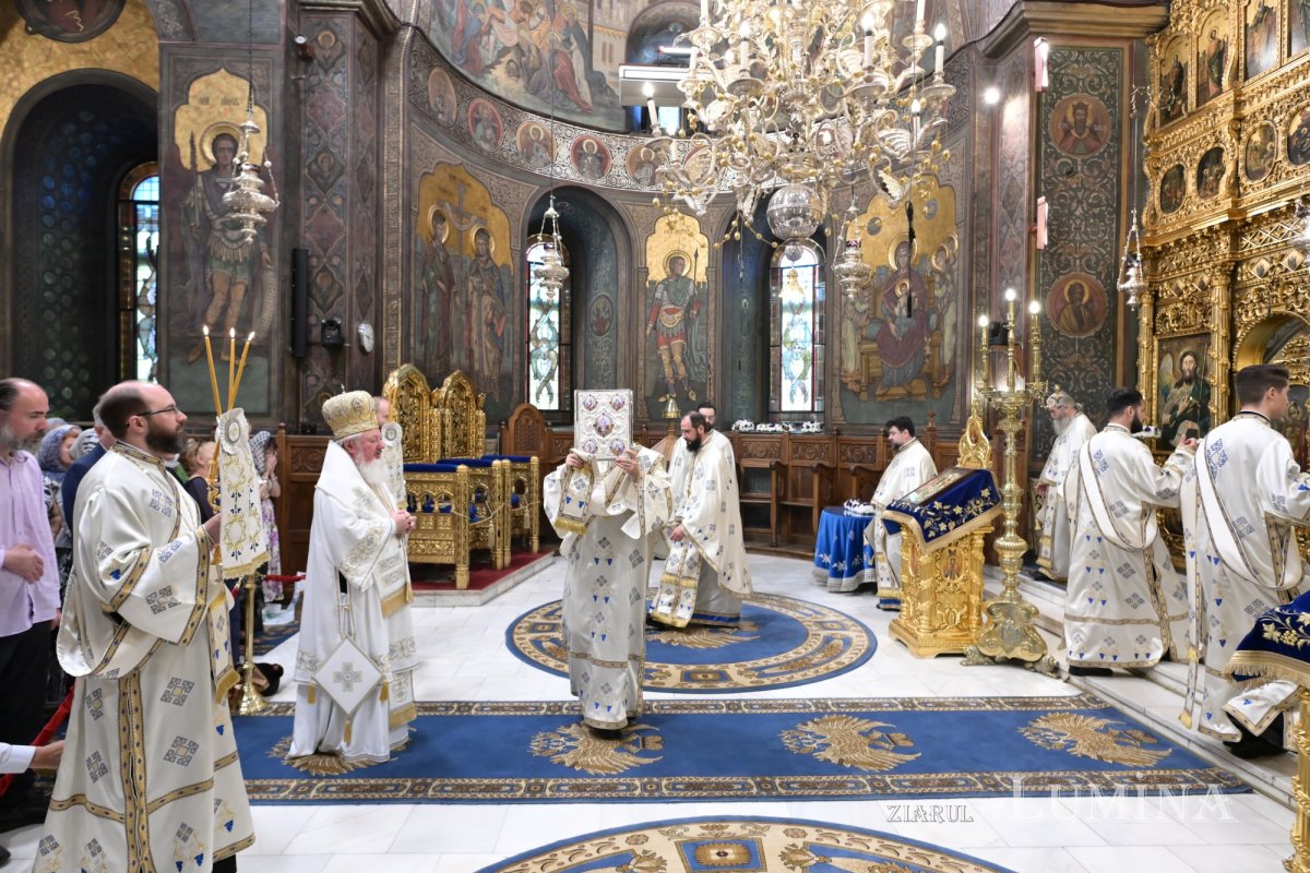 Praznicul Adormirii Maicii Domnului la Catedrala Patriarhală 370910