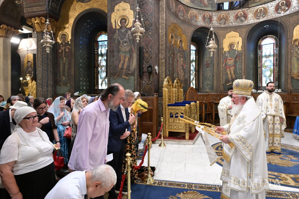 Praznicul Adormirii Maicii Domnului la Catedrala Patriarhală 370911