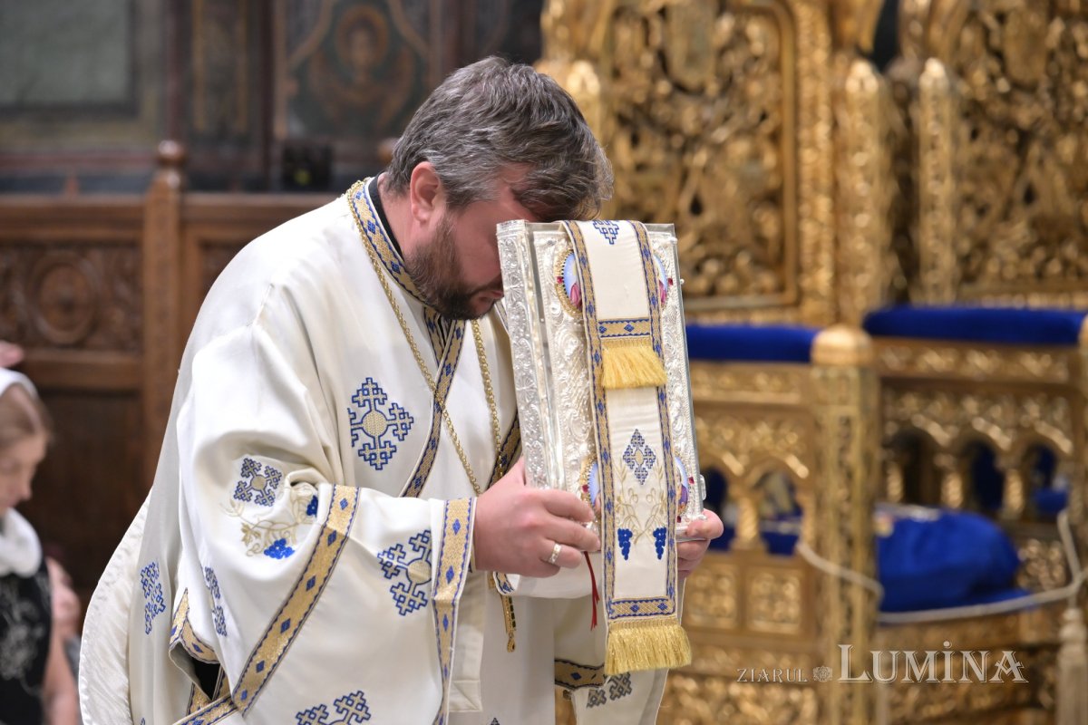 Praznicul Adormirii Maicii Domnului la Catedrala Patriarhală 370916