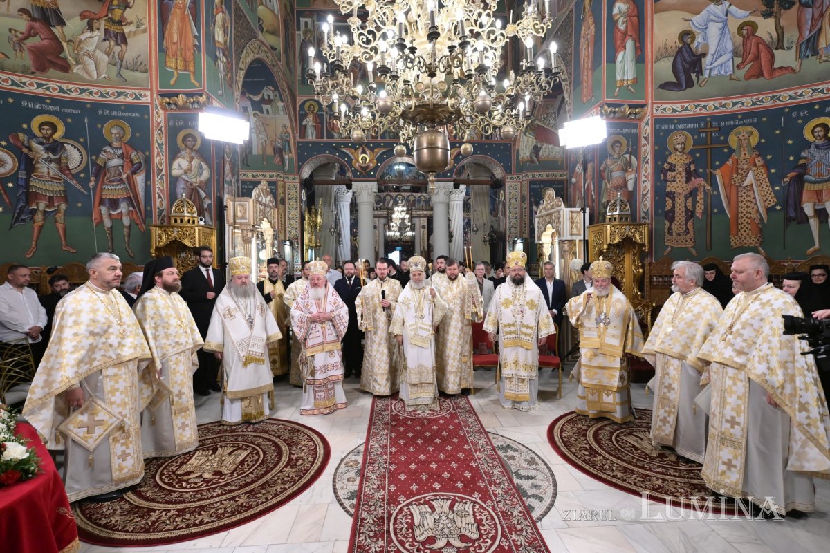 Proclamarea locală a canonizării Sfintei Doamne Maria Brâncoveanu 371104