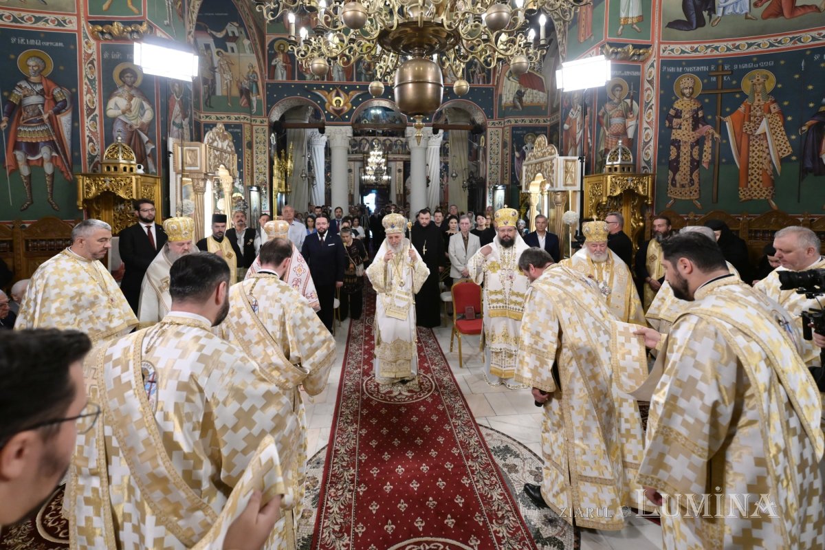 Proclamarea locală a canonizării Sfintei Doamne Maria Brâncoveanu 371108