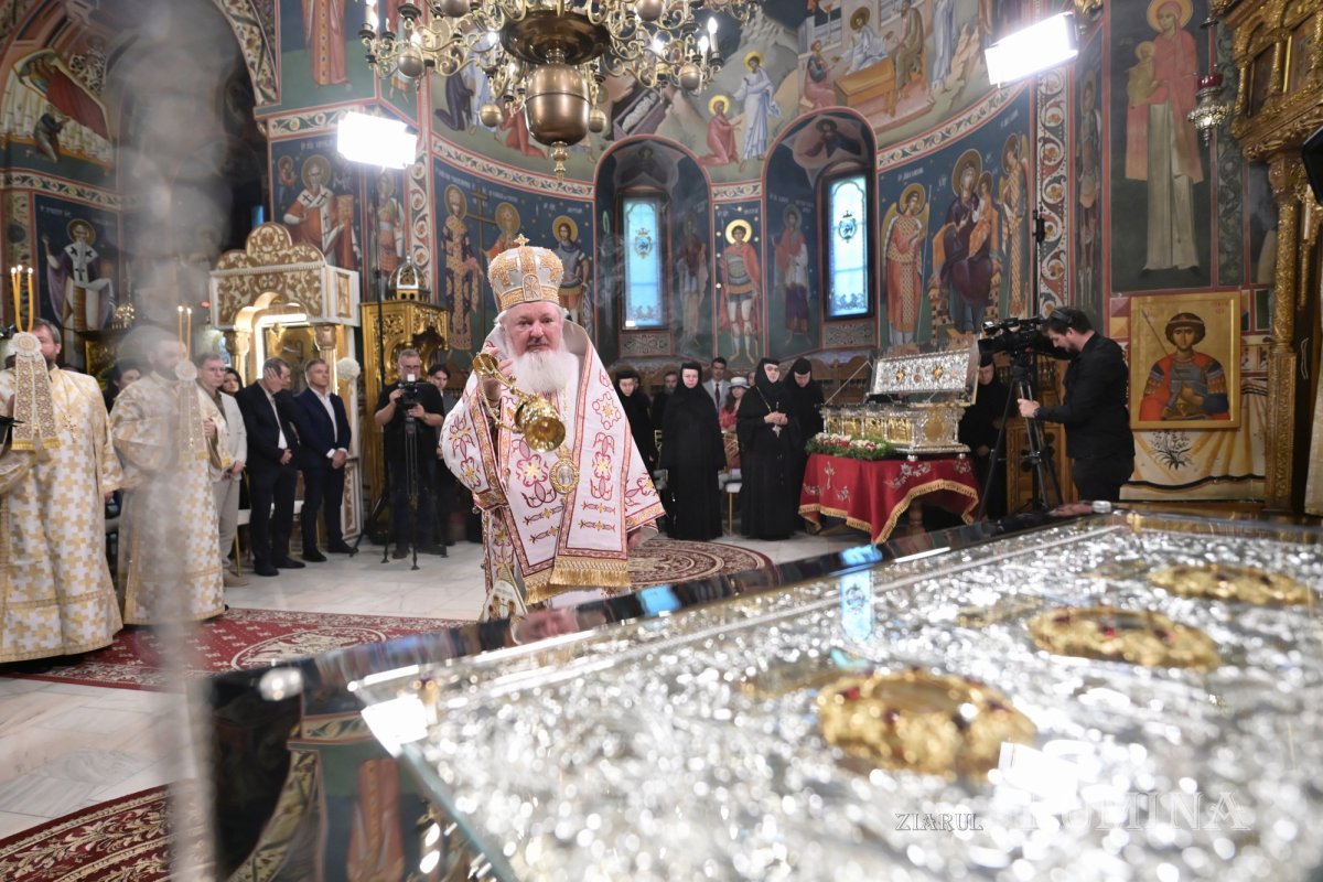 Proclamarea locală a canonizării Sfintei Doamne Maria Brâncoveanu 371115