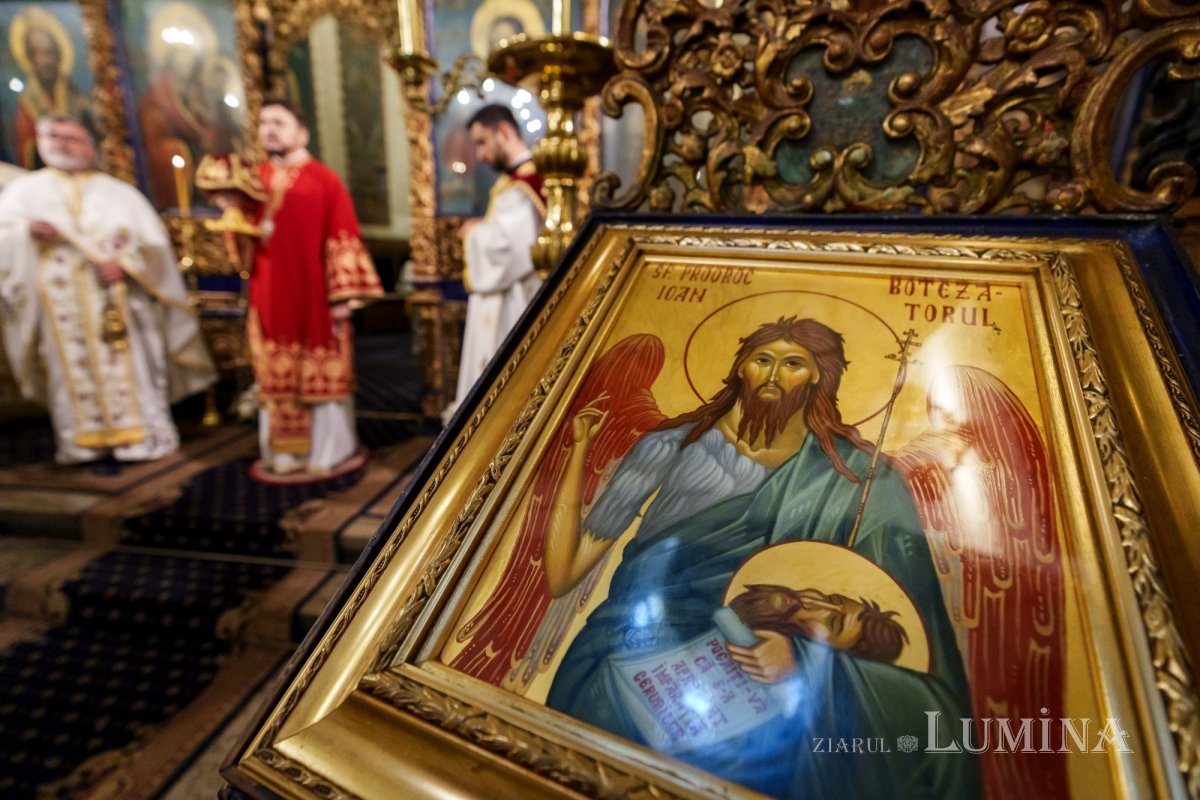Hram și aniversare la Biserica „Sfântul Ioan”‑Piață din București 372147