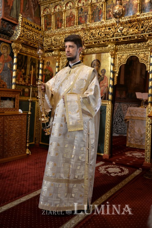 „Dumnezeu dorește ca oamenii să împlinească voia Lui în mod liber” 372216