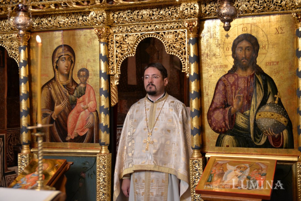 „Dumnezeu dorește ca oamenii să împlinească voia Lui în mod liber” 372217