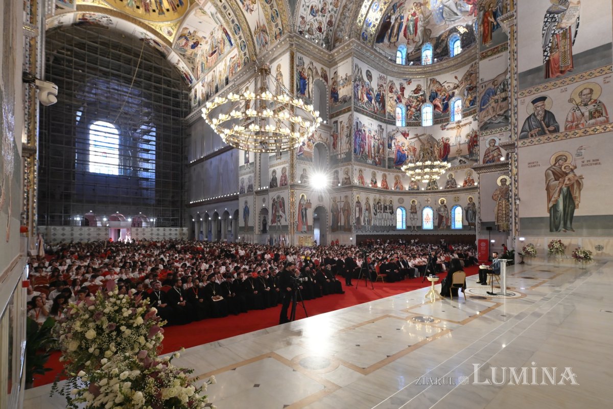 Conferință duhovnicească și „Procesiunea luminilor”, în ultima seară a ITO 2026 372668