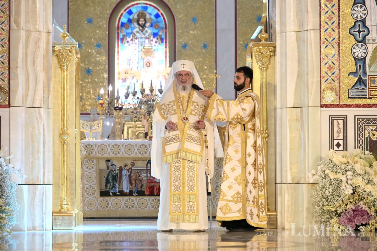 Întâlnirea Tinerilor Ortodocși s-a încheiat în rugăciune  la Catedrala Națională 372764