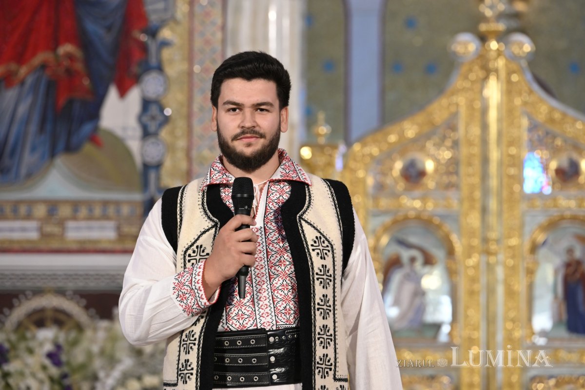 Întâlnirea Tinerilor Ortodocși s-a încheiat în rugăciune  la Catedrala Națională 372771