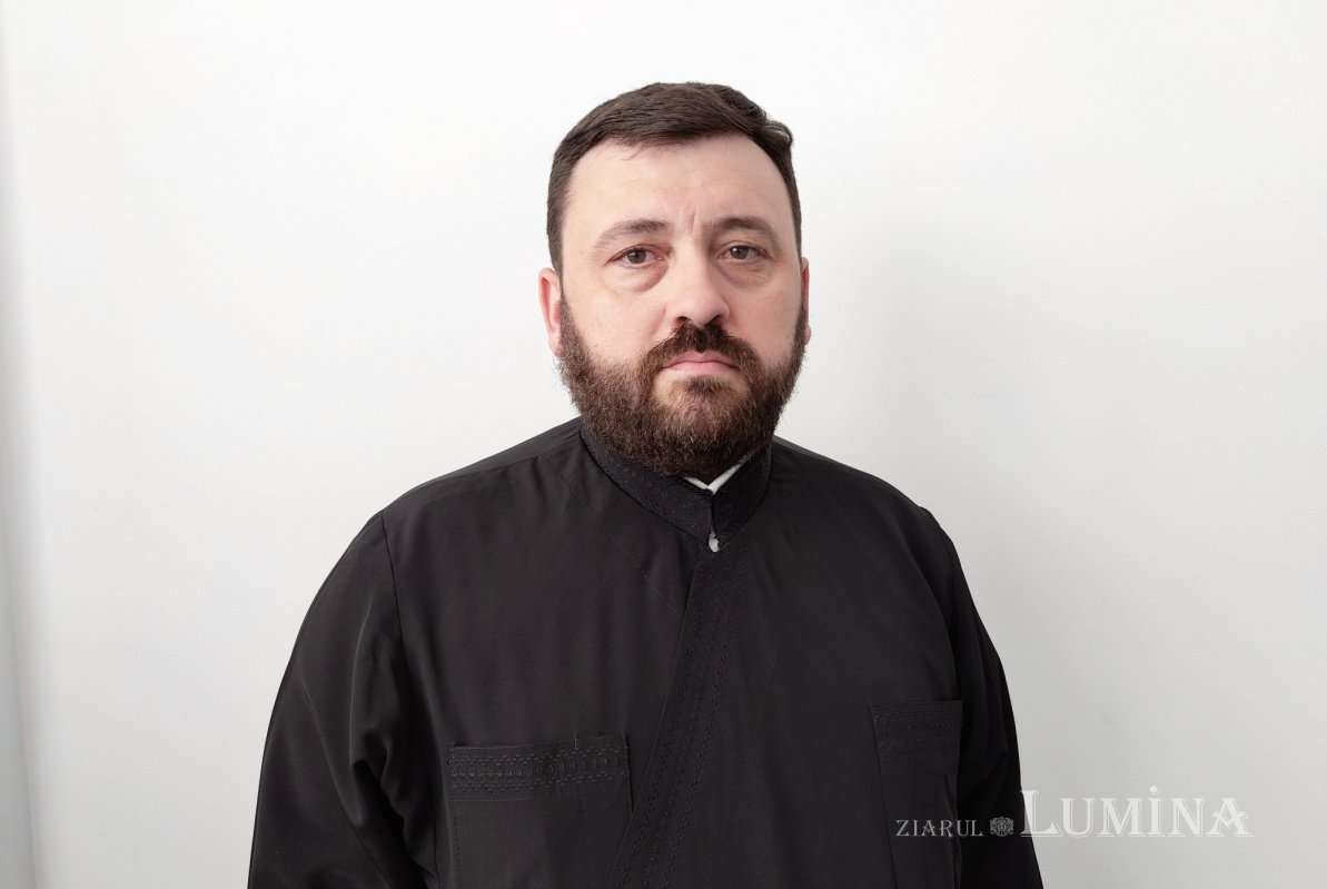 Tinerii, pe cărări de vultur 372867
