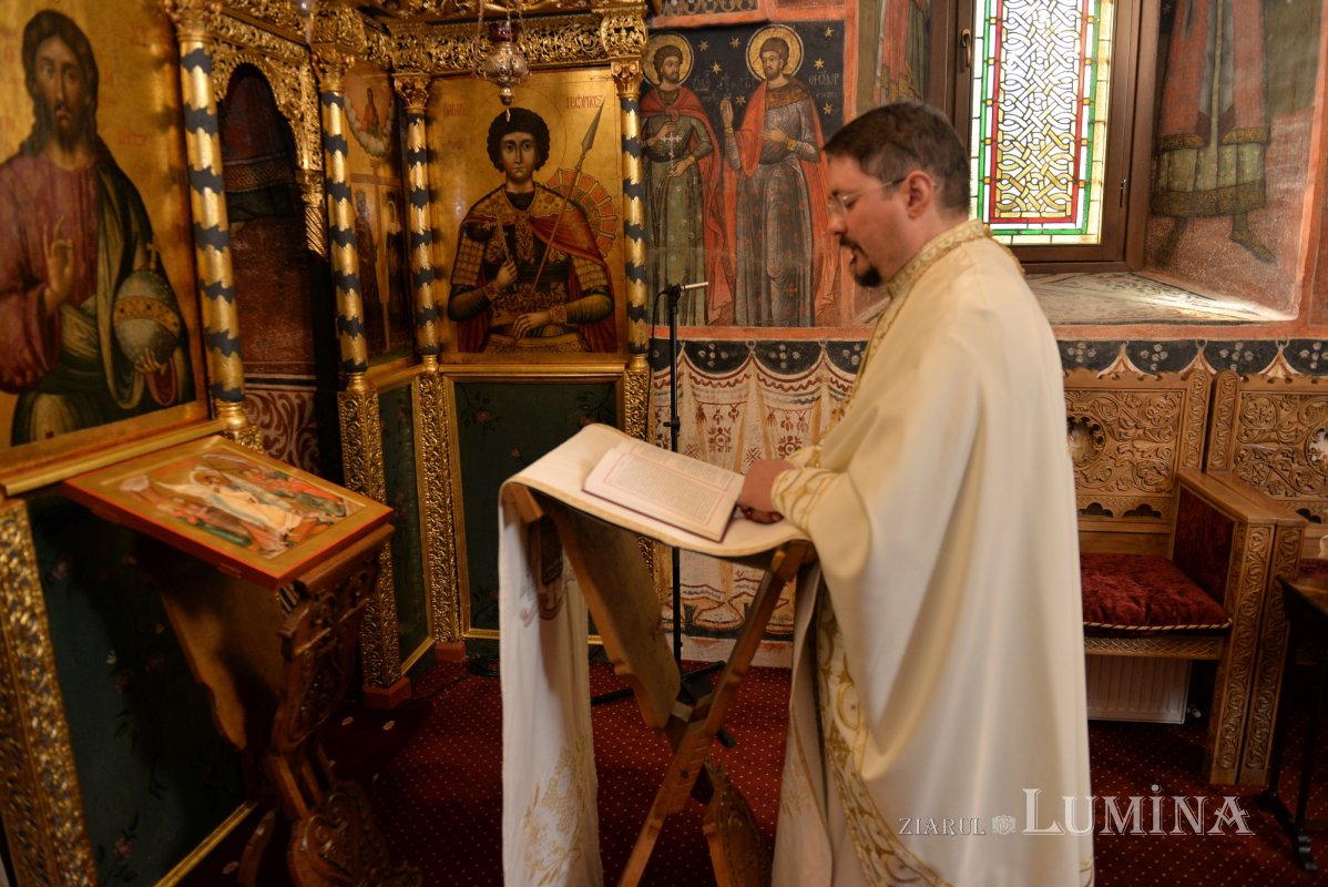 „Haina de nuntă înseamnă viața curată și faptele bune ale creștinului” 372982