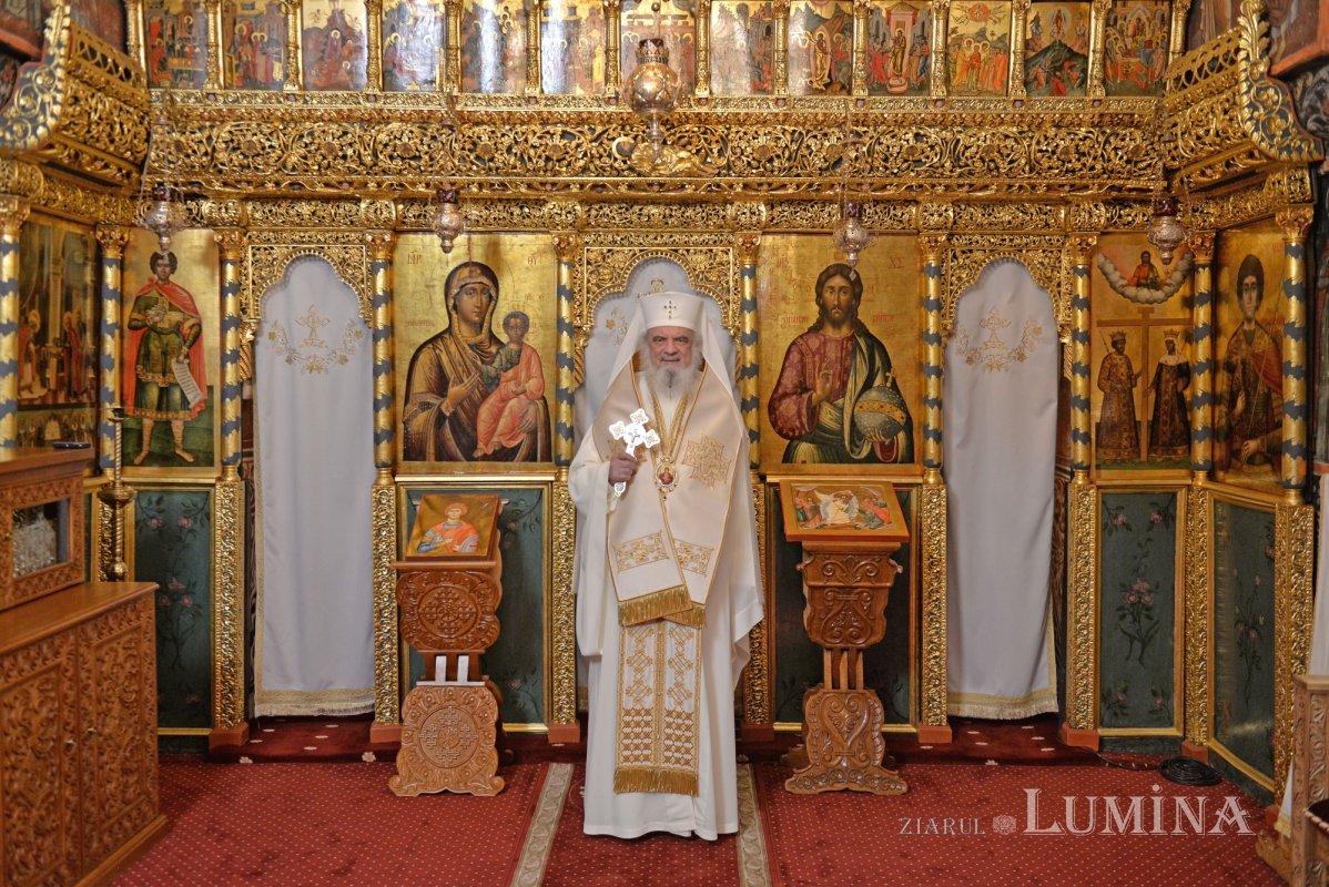 „Haina de nuntă înseamnă viața curată și faptele bune ale creștinului” 372987