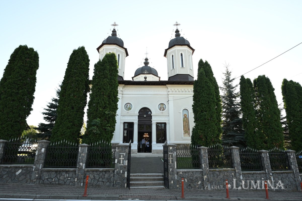 Înnoire la Parohia „Sfânta Parascheva” din localitatea Cornu de Jos 372992