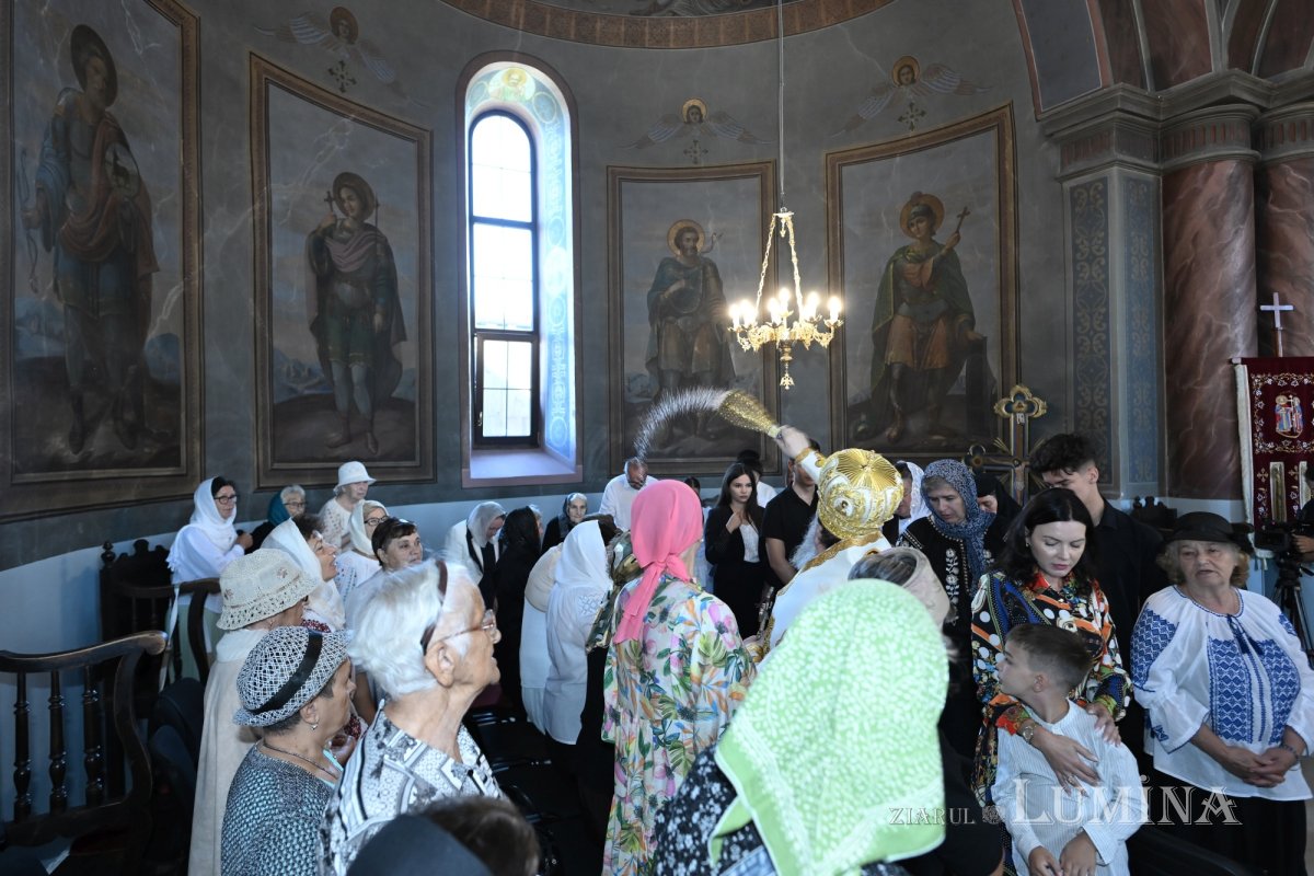 Înnoire la Parohia „Sfânta Parascheva” din localitatea Cornu de Jos 373002