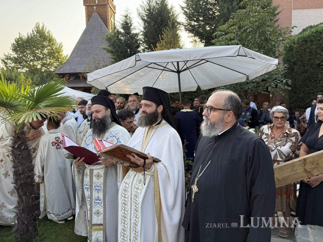 Hirotonia noului Arhiereu‑vicar al Episcopiei Ortodoxe Române a Italiei 373242