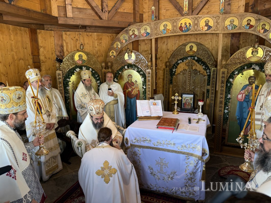 Hirotonia noului Arhiereu‑vicar al Episcopiei Ortodoxe Române a Italiei 373247