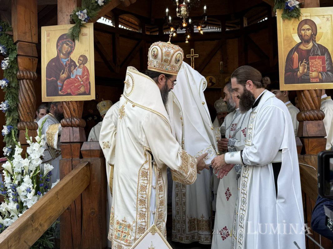 Hirotonia noului Arhiereu‑vicar al Episcopiei Ortodoxe Române a Italiei 373253