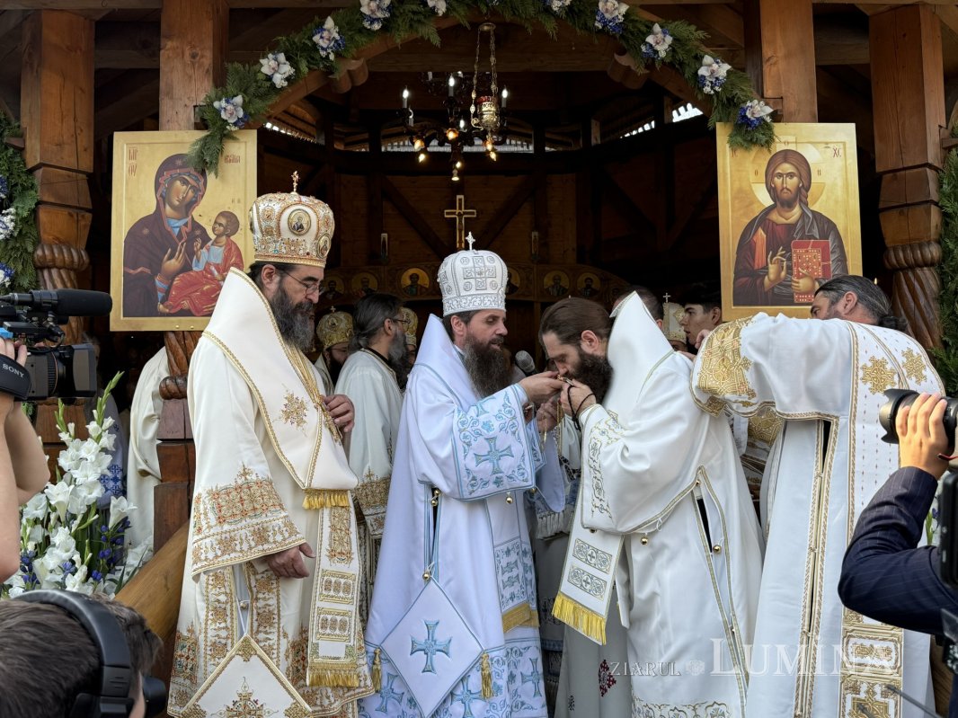 Hirotonia noului Arhiereu‑vicar al Episcopiei Ortodoxe Române a Italiei 373255