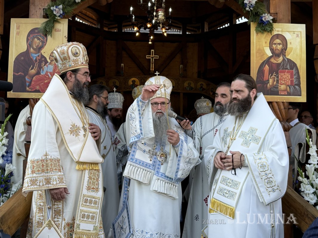 Hirotonia noului Arhiereu‑vicar al Episcopiei Ortodoxe Române a Italiei 373256